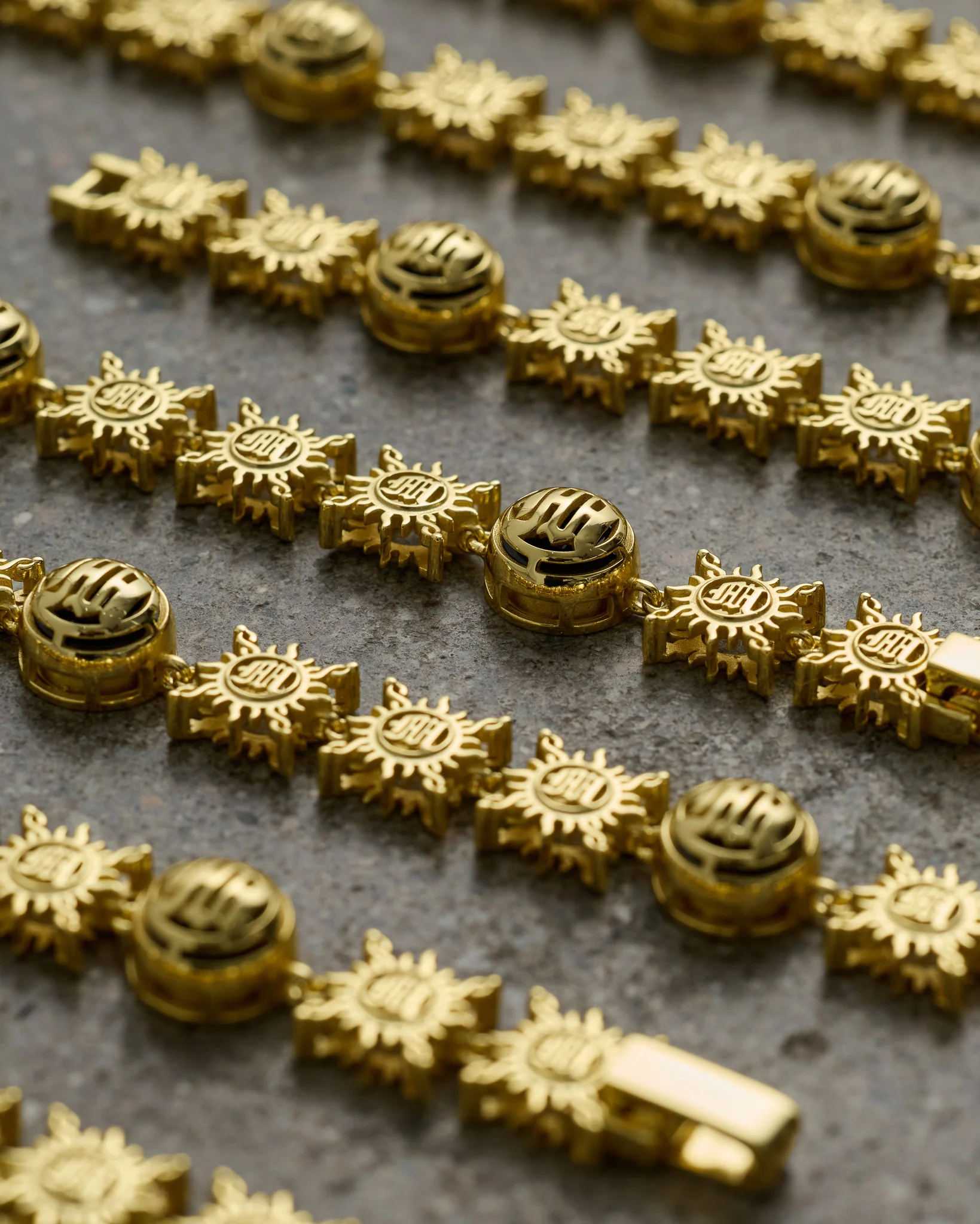 18K GOLD-PLATED MONOGRAM GEMSTONE BRACELET - Image 4