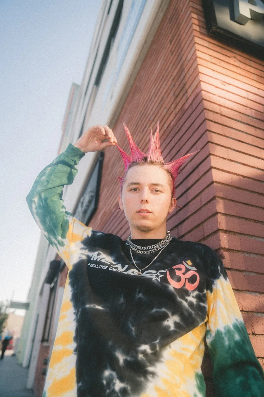HEALING CENTER TIE-DYE LONGSLEEVE - Image 7