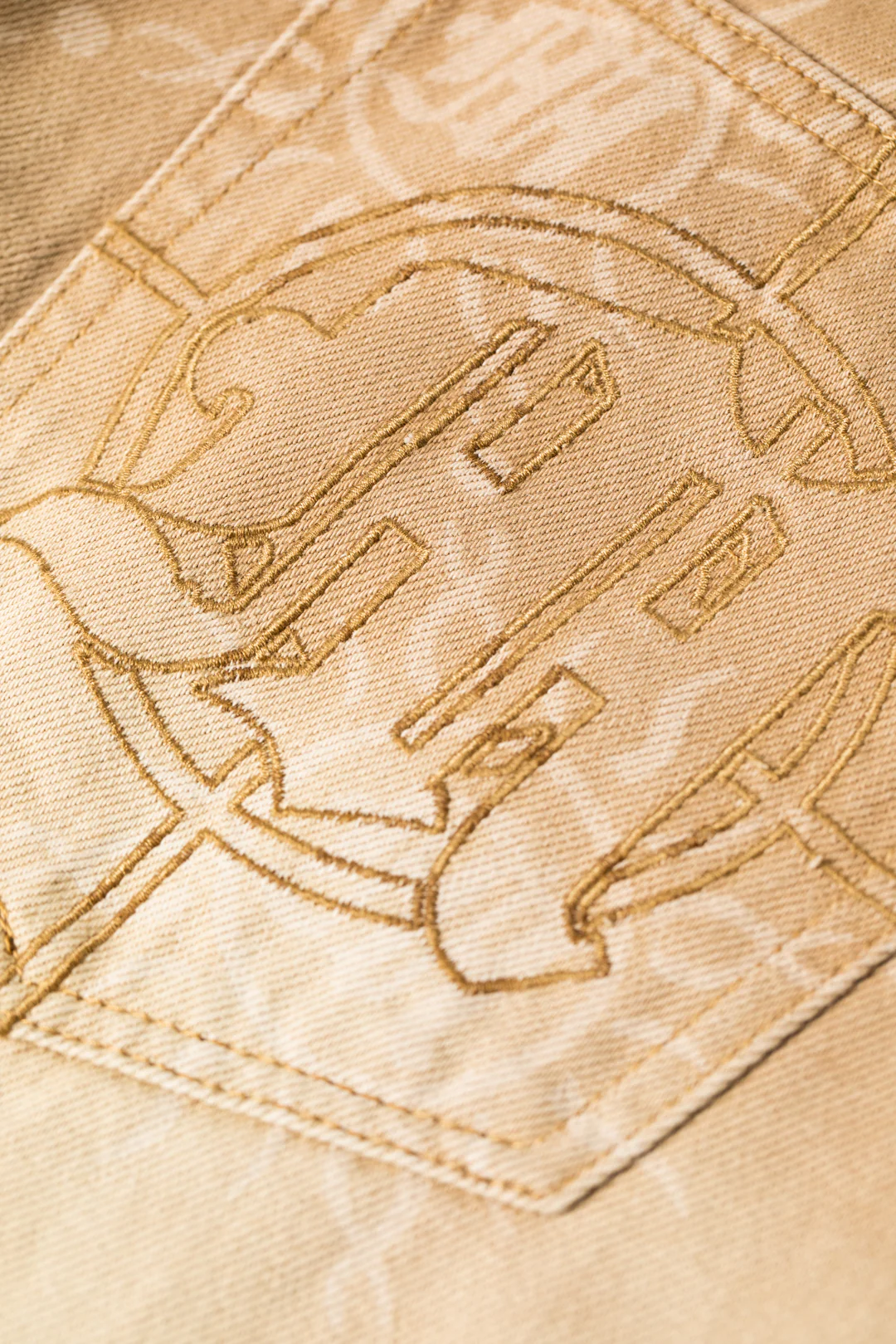 GRADIENT WASH MONOGRAM DENIM PANTS - Image 4