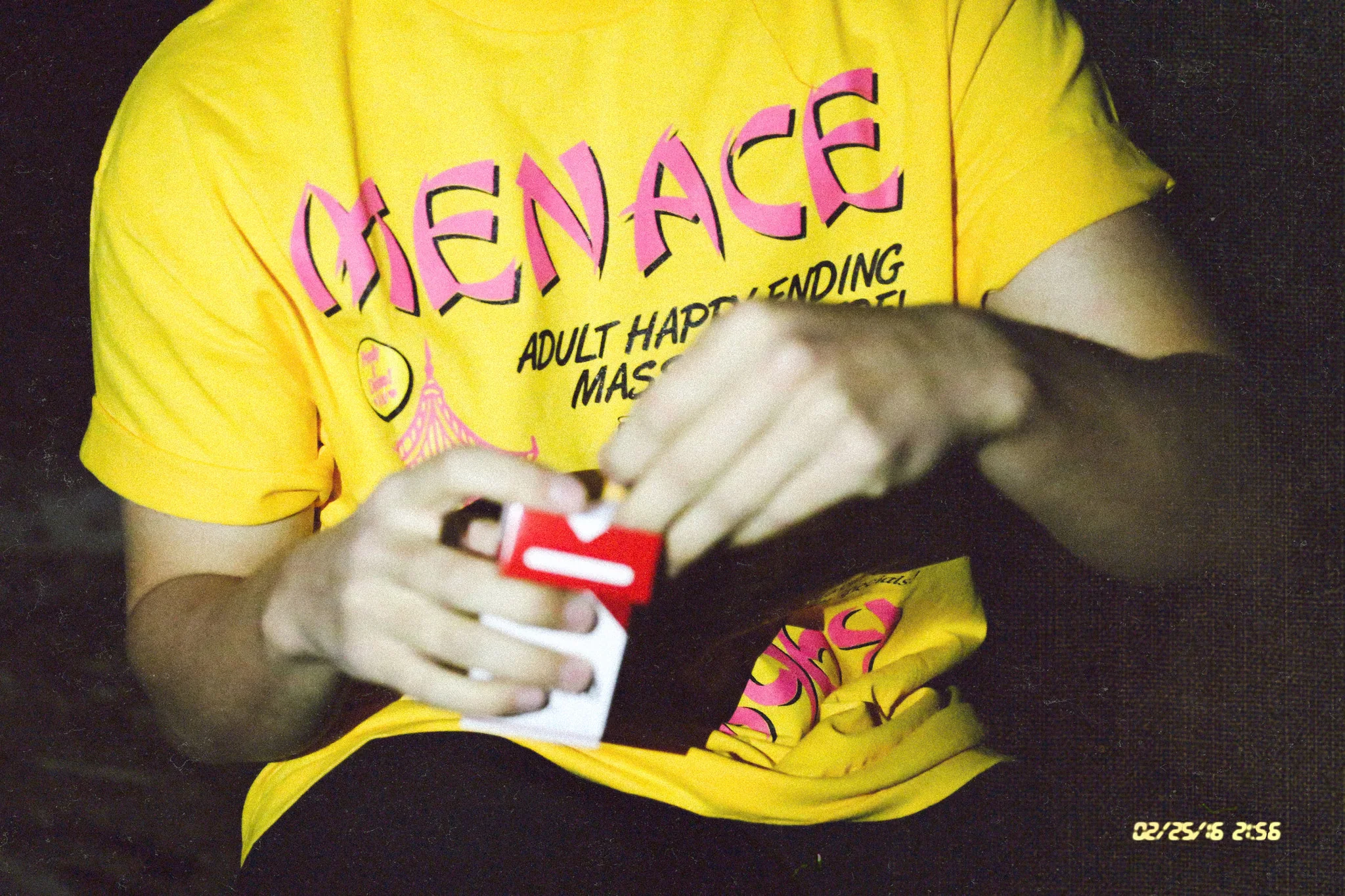 HAPPY ENDINGS T-SHIRT - Image 4