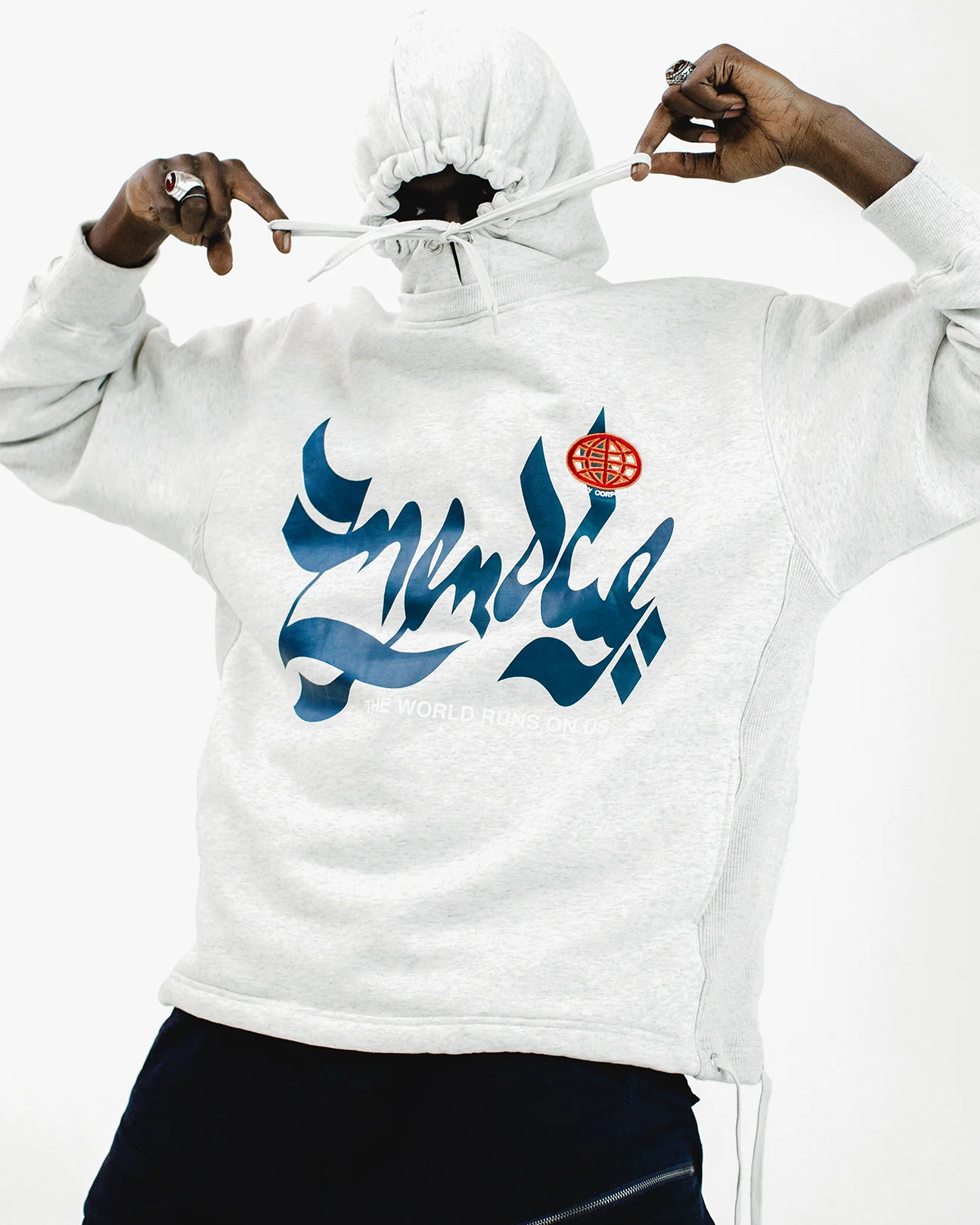 MENACE CORPORATION HEAVYWEIGHT FLEECE SCRIPT HOODIE - Image 4