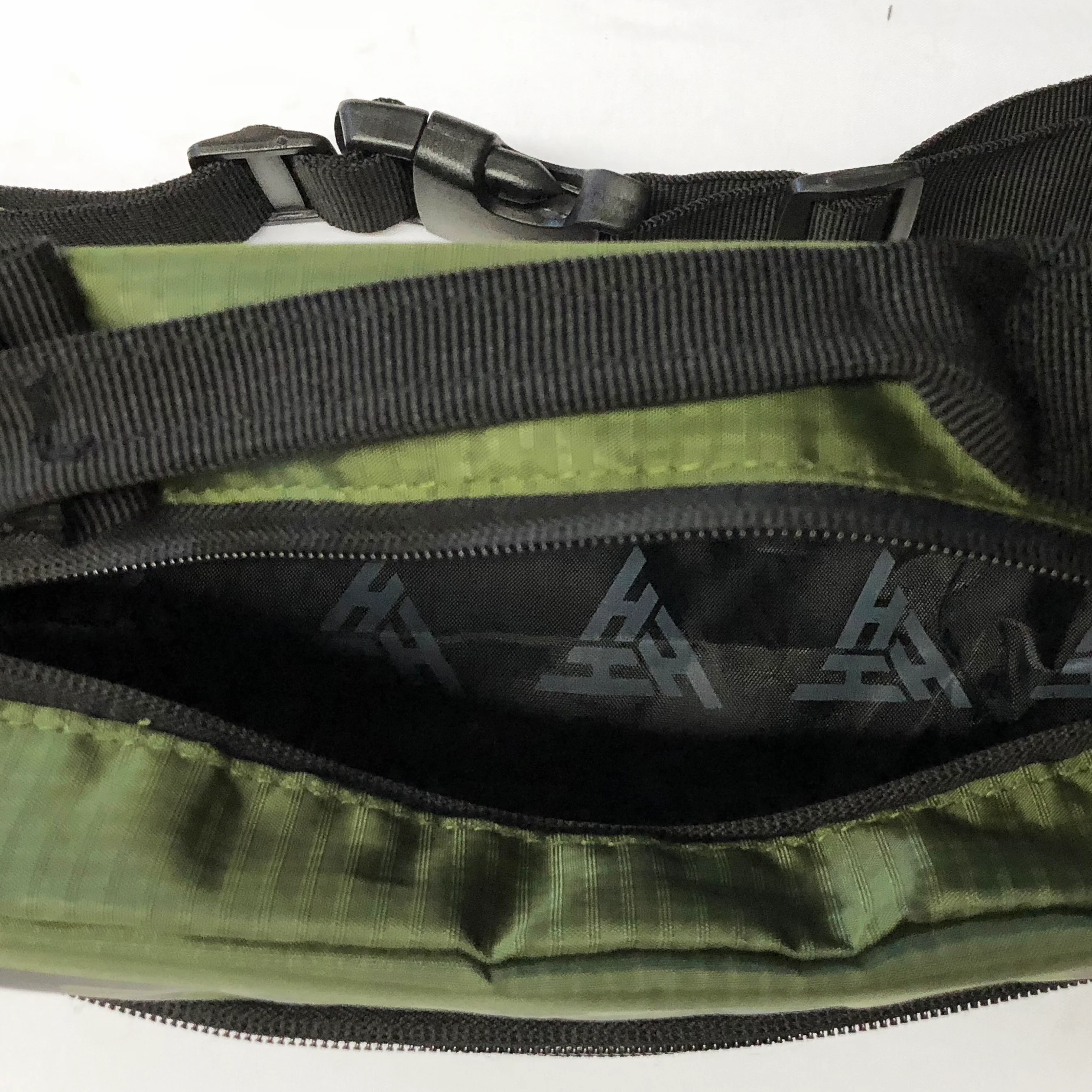 MENACE x HYPLAND 3M RIPSTOP SLING BAG - Image 7