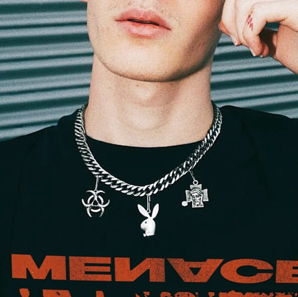 VICES CHAIN - Image 2