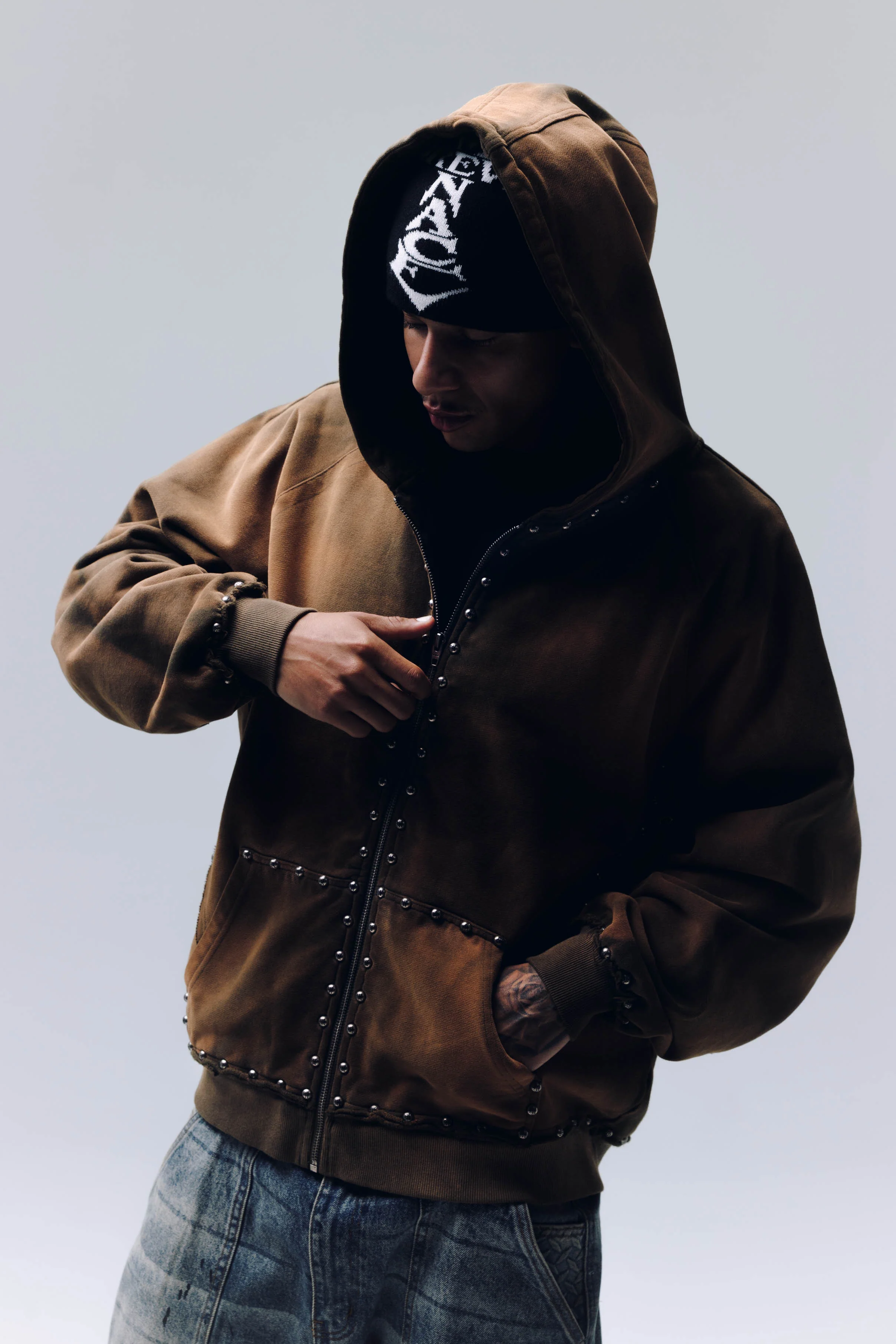 METAL RIVET ZIP-UP HOODIE - Image 4