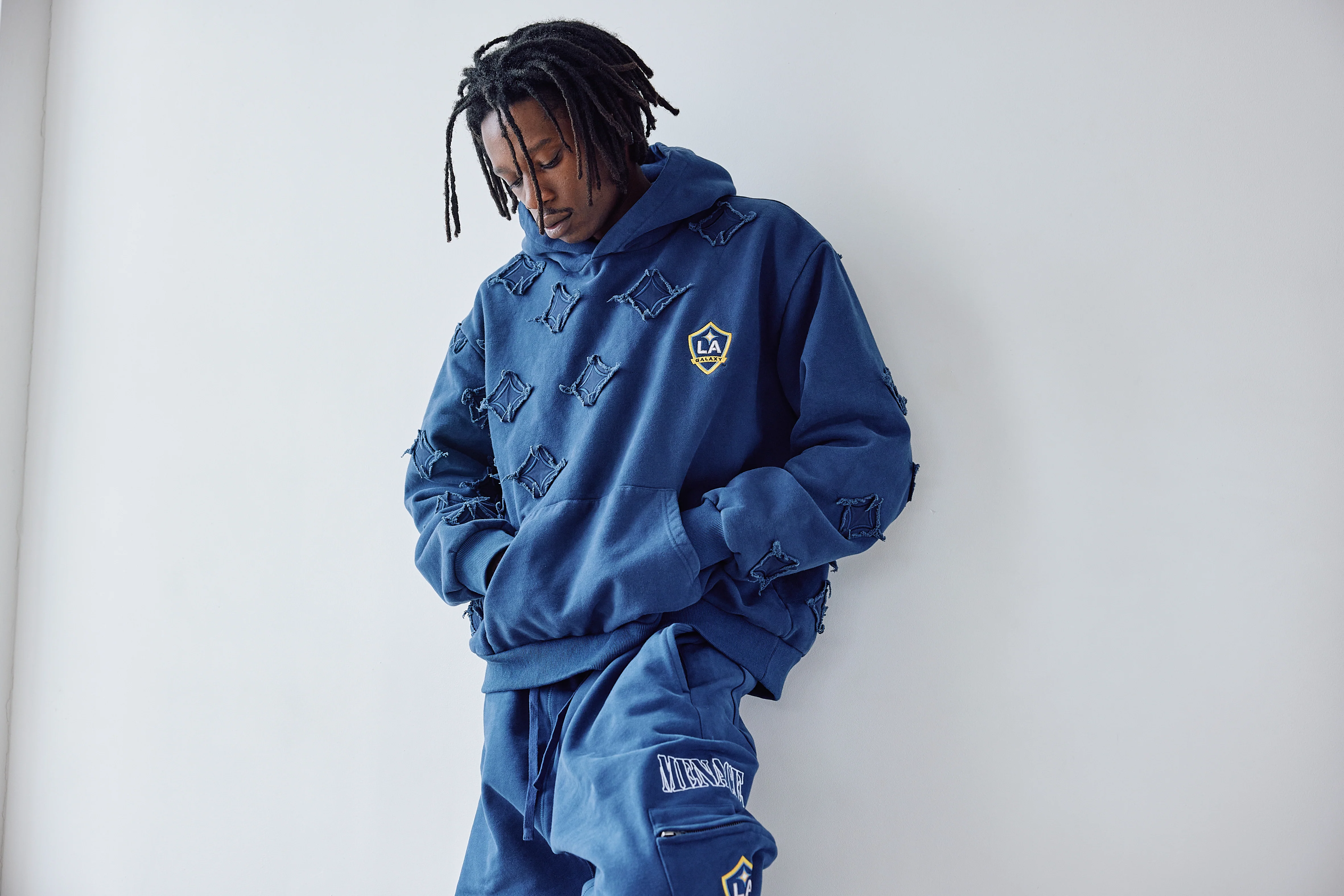 GALAXY QUASAR DISTRESSED PATCH HOODIE - Image 9