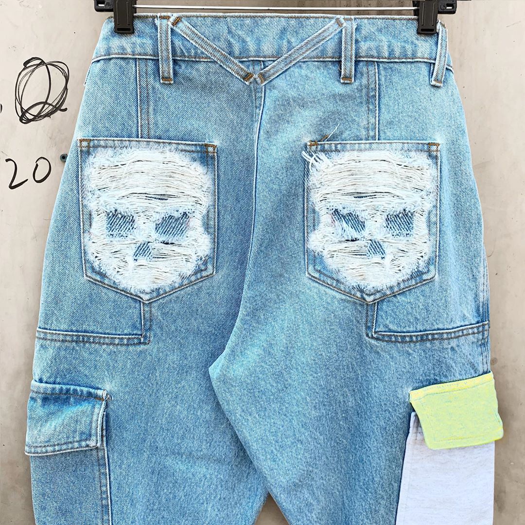 SKULL DISTRESS PANELED CARGO POCKET DENIM PANTS - Image 3