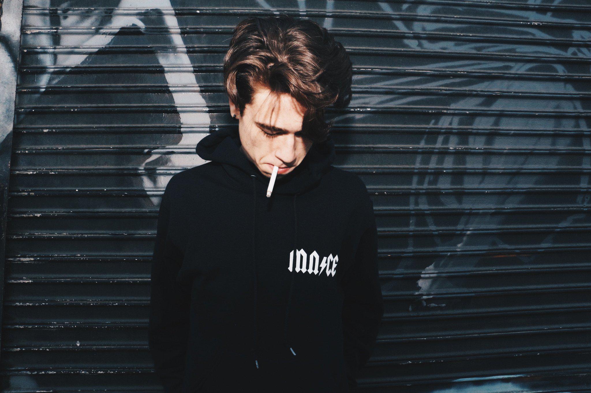 WORLD TOUR LONGSLEEVE - Image 7